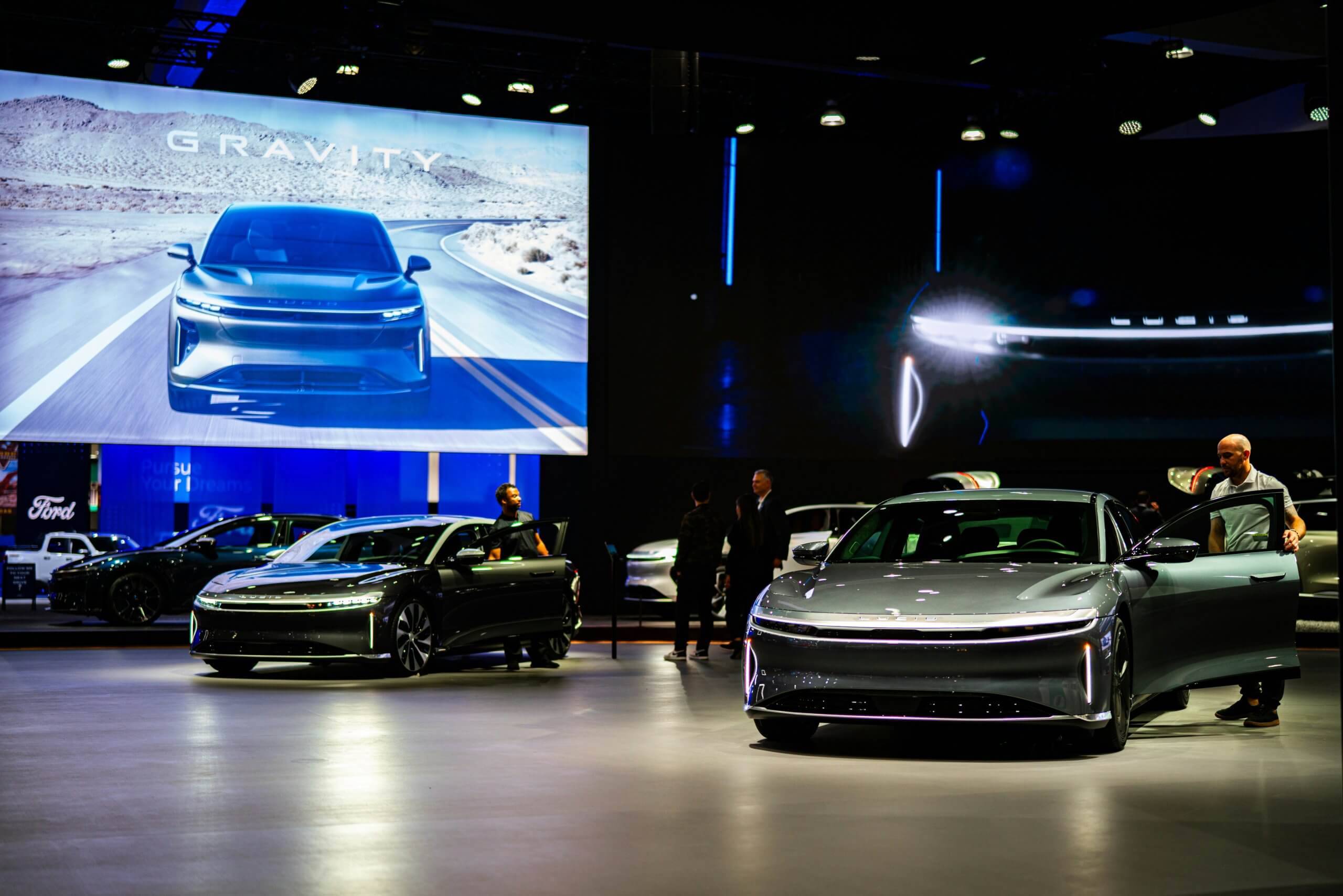tradeshow-cars-exhibit-hansa-messe-speed